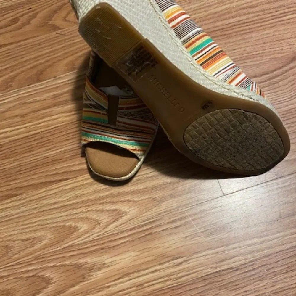 Michelle D Stripe Peep Toe Espadrille Wedges, size 9 1/2